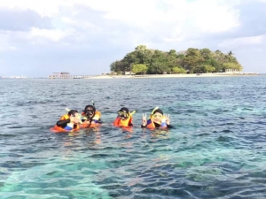 Paket Tour Els Queen Wisata- Wisata Pulau Samalona